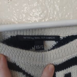 W118 Sweater Poncho